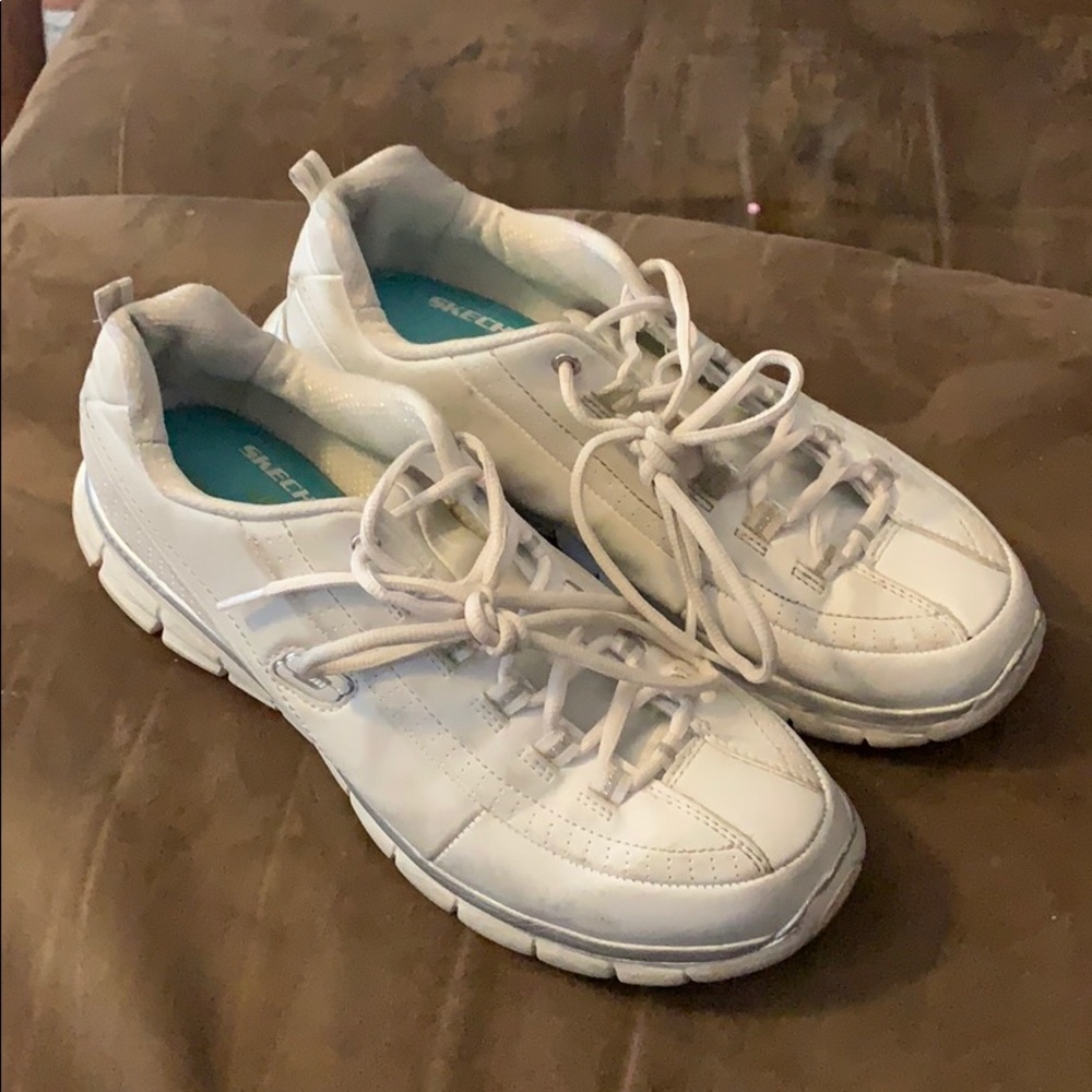 Sketchers elite memory foam tennis shoes